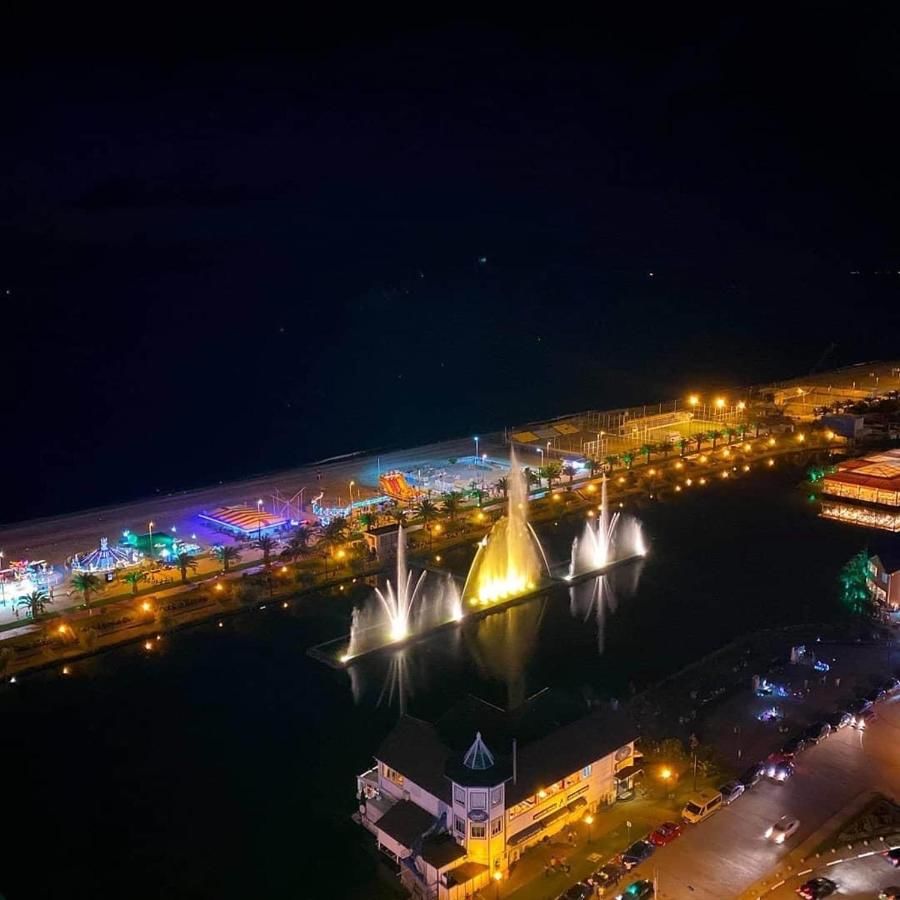 Отель Orbi City Батуми-5