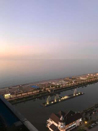 Отель Orbi City Батуми-0